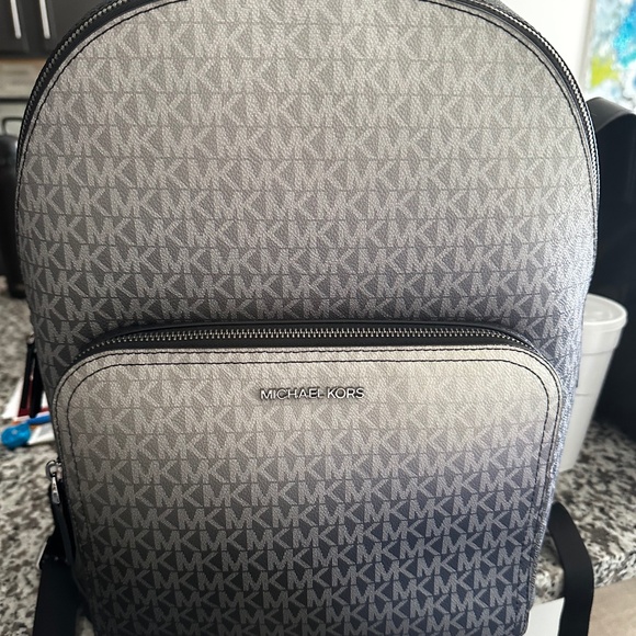 MichaelKors backpack - Picture 1 of 6
